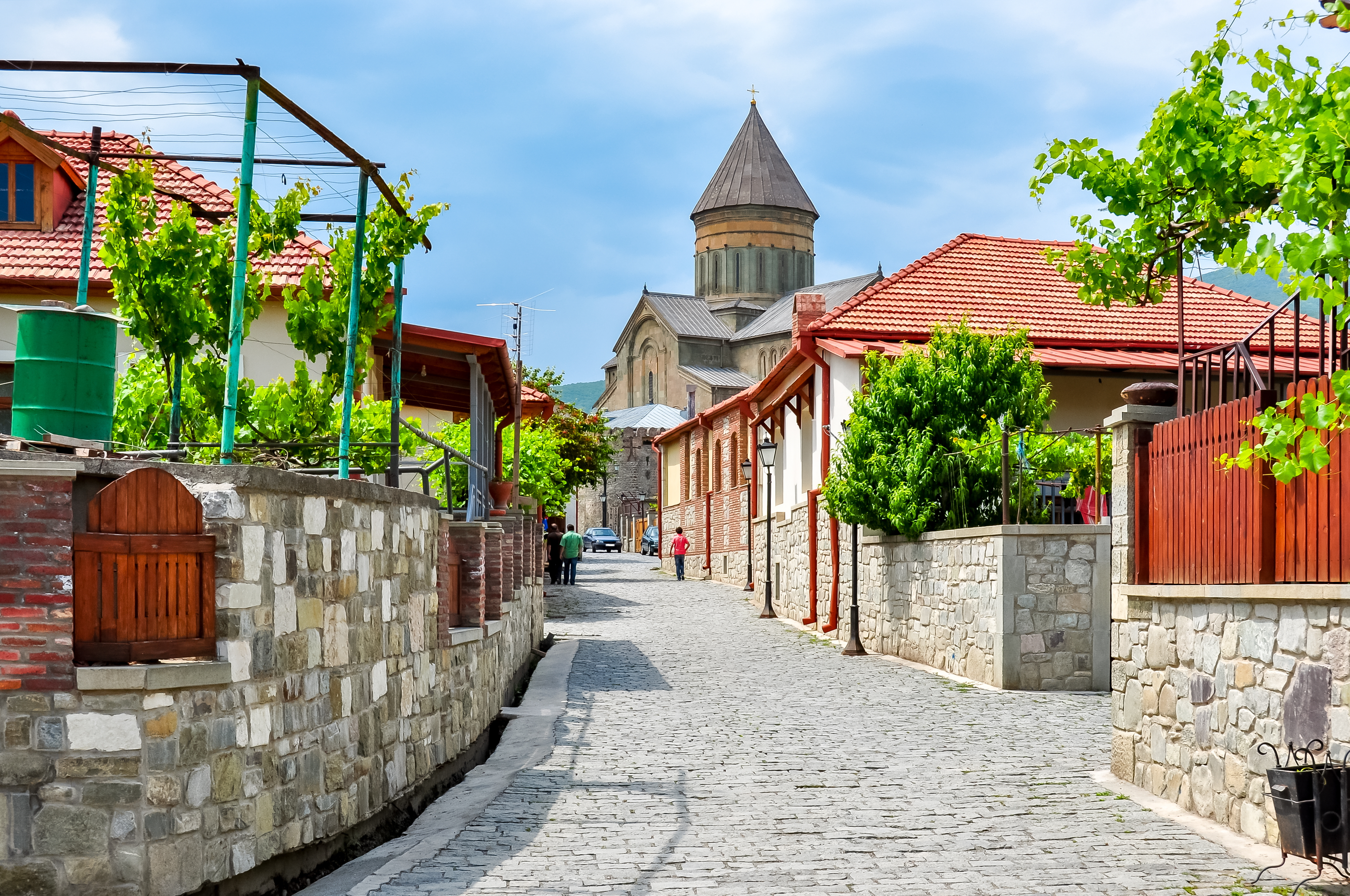 Пешеходный мост через Куру