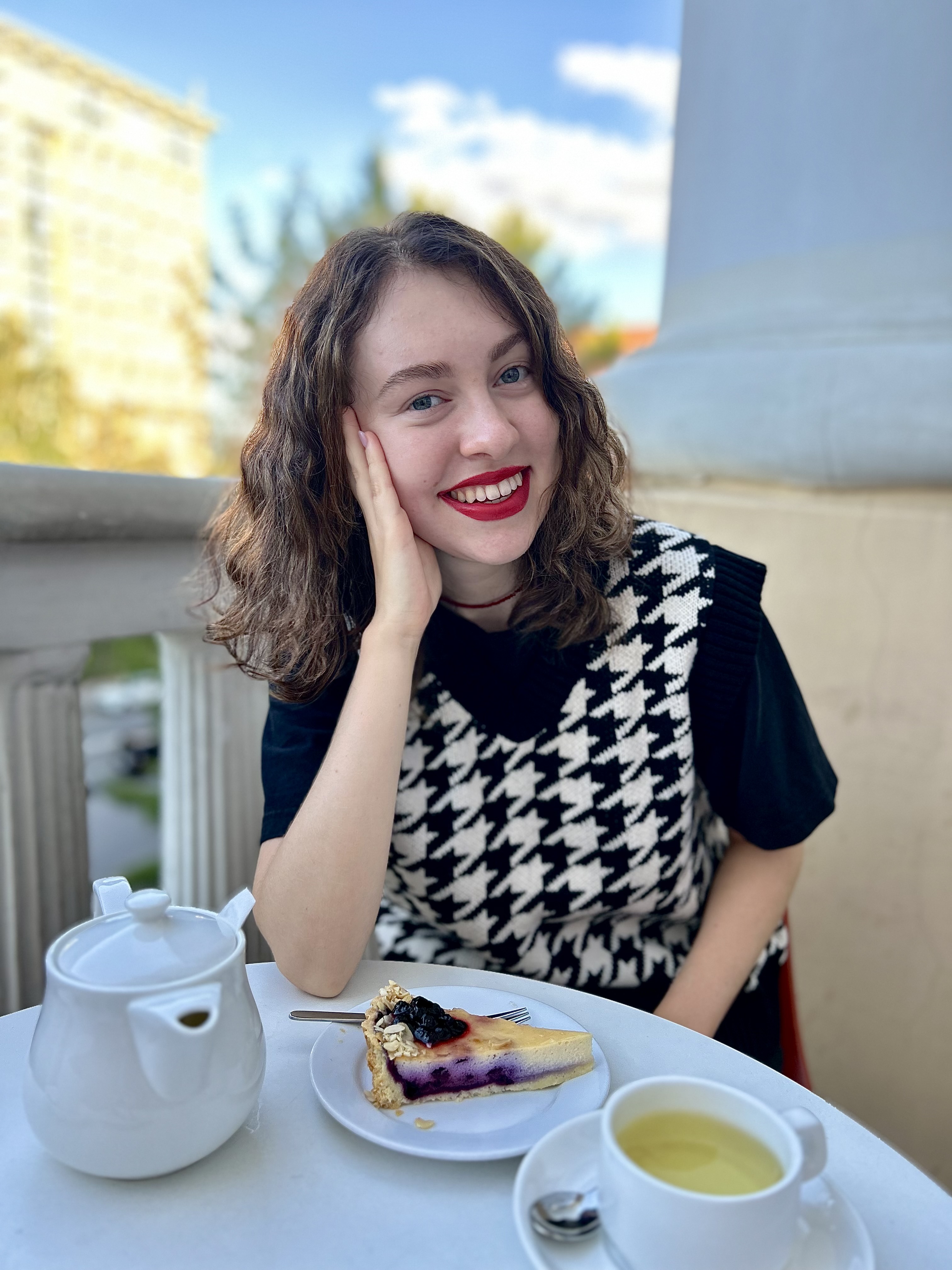 Гид Полина