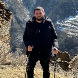 Гид Тимур