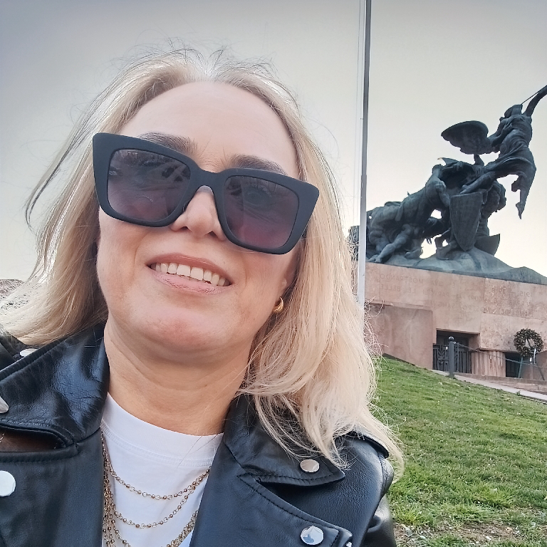 Гид Елена