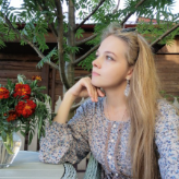 Гид Юлия