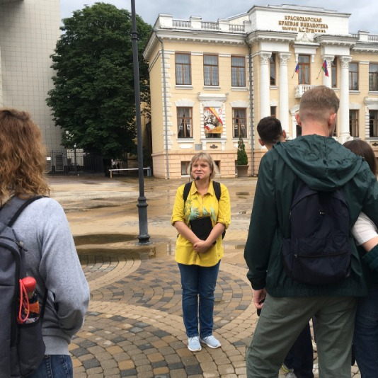 Гид Людмила