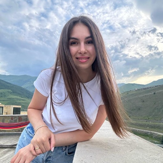 Гид Анна