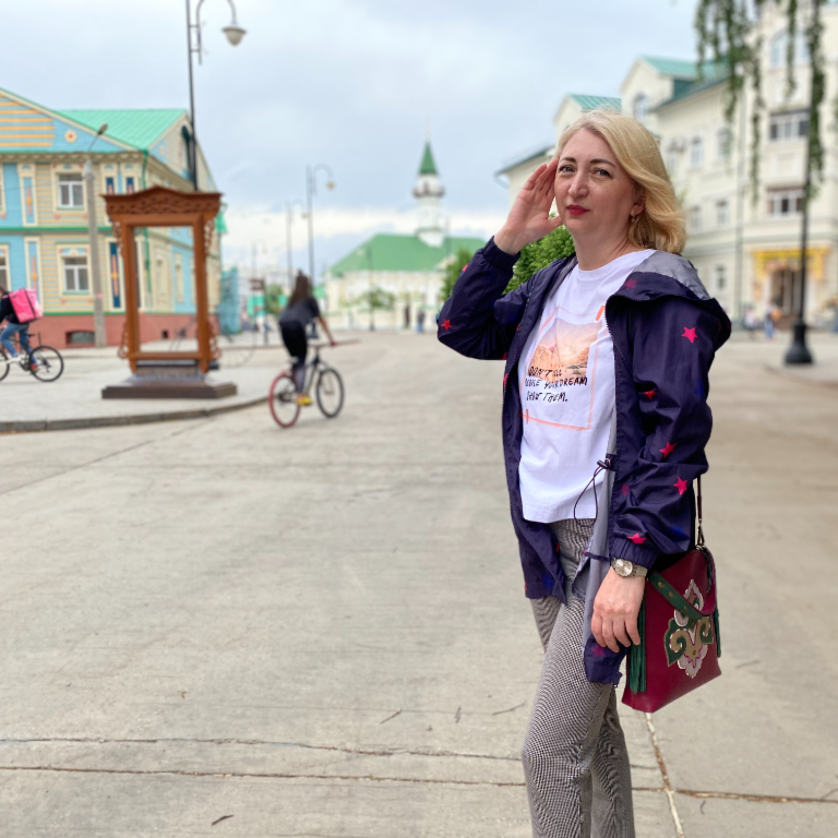 Гид Елена