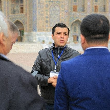 Гид Азамат