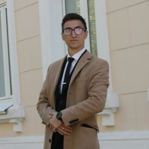 Гид Дмитрий