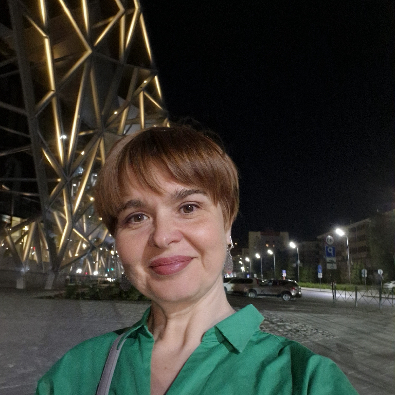 Гид Лариса