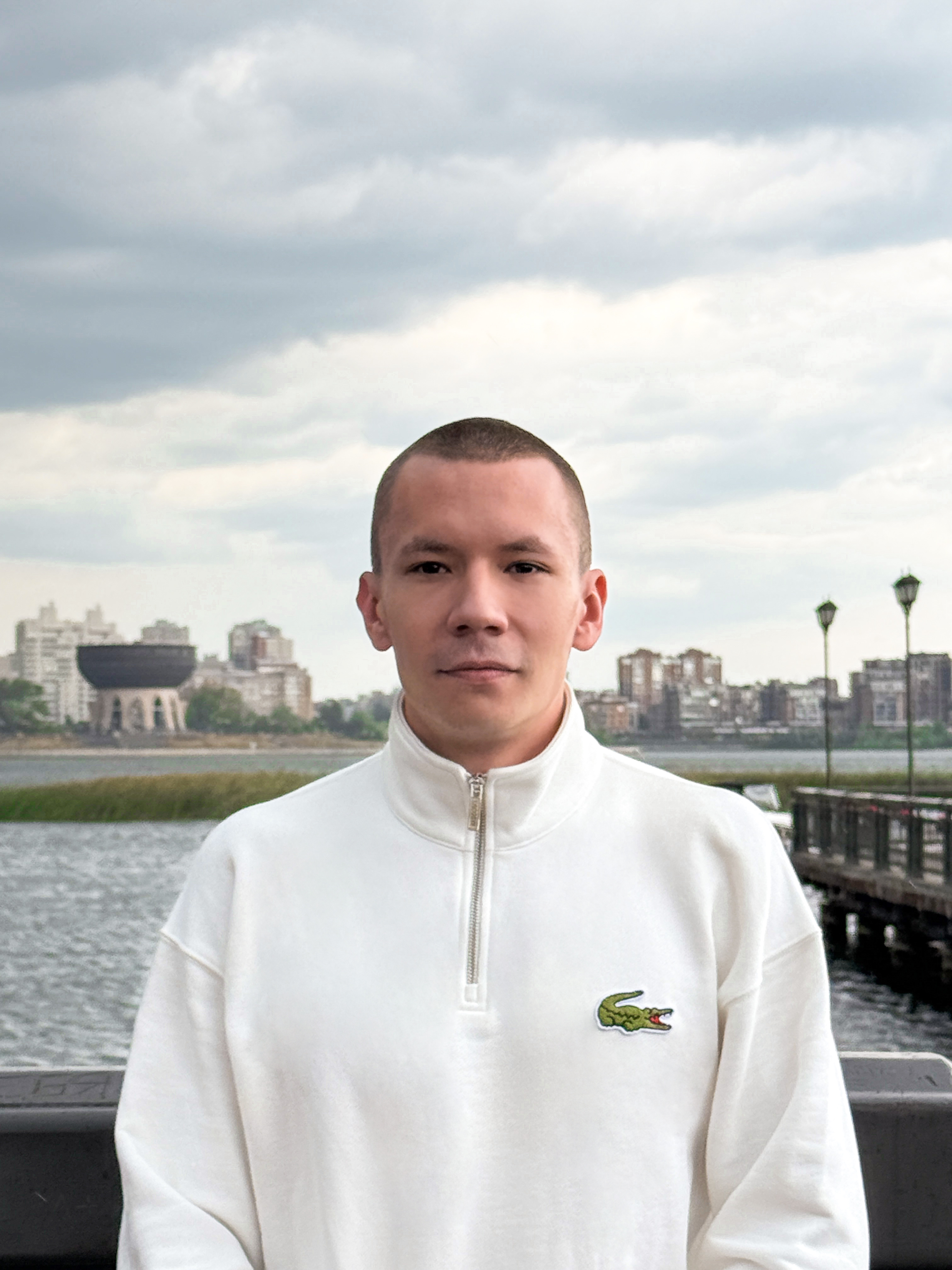 Гид Артём