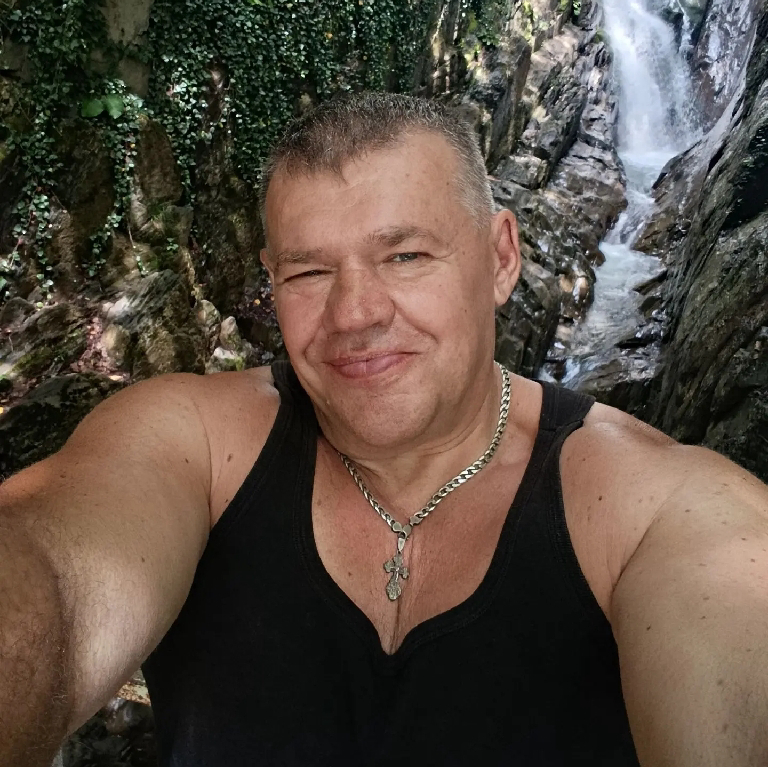 Гид Роман