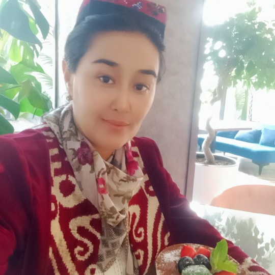 Гид Хилола