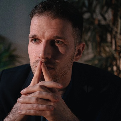 Гид Алексей