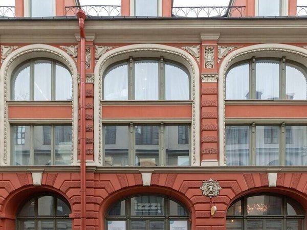 Izzzi На Банковском, Санкт-Петербург