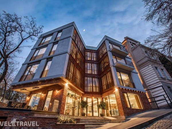 Barnovi Boutique, Тбилиси