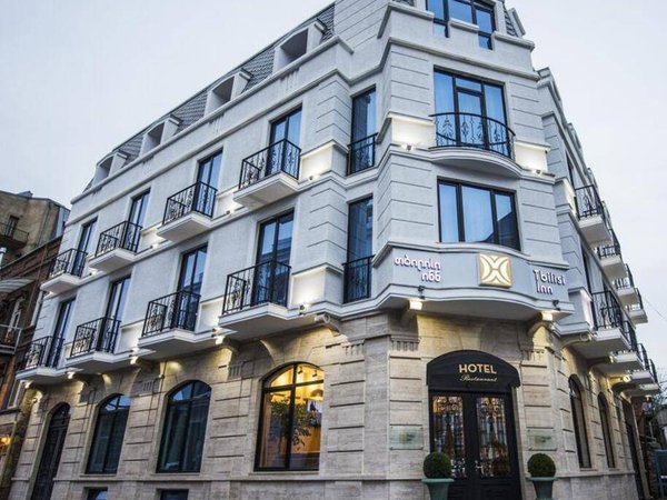 Tbilisi Inn, Тбилиси