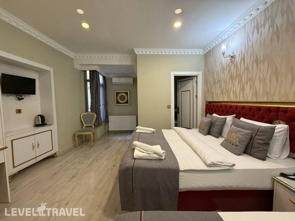 Rhythm Hotel, Стамбул