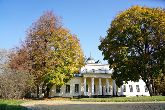 Фото - экскурсия: Экскурсия в село Овстуг — на родину великого поэта Тютчева