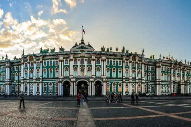 Классический Петербург в мини-группе + билет в Эрмитаж