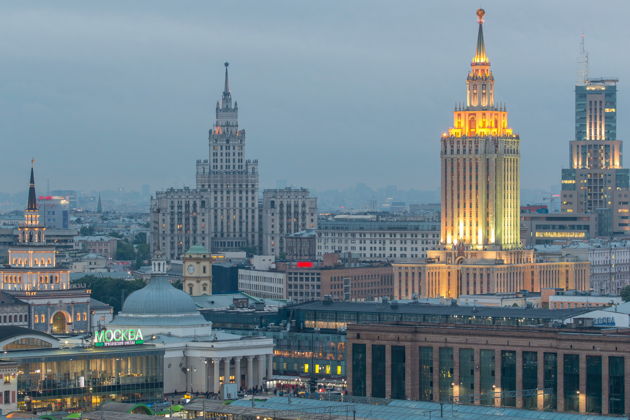 Фото экскурсии - Высотка гостиницы «Ленинградская» и тайны Каланчёвки - 1