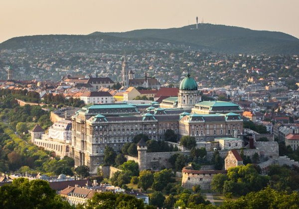 Прогулочный полет на самолете над Будапештом - фото 3