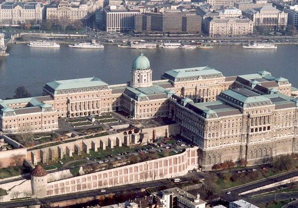 Прогулочный полет на самолете над Будапештом - фото 4