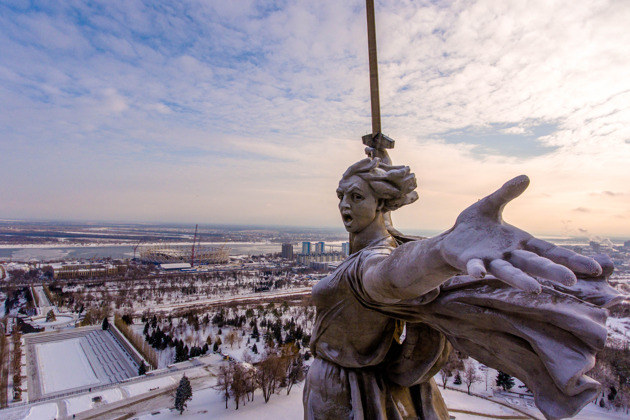 Фото - экскурсия: Автобусная экскурсия по Волгограду с подъемом на Мамаев Курган