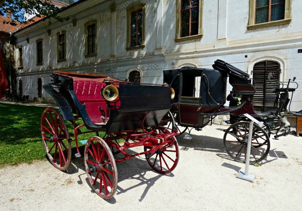 Дворец в Гёдёллё и город мастеров Сентендре - фото 4