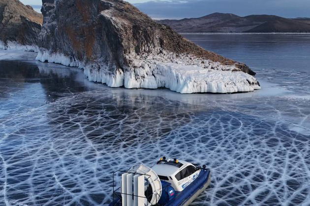 Фото - экскурсия: Прогулка на судне Хивус по Байкалу с посещением бухты Песчаная