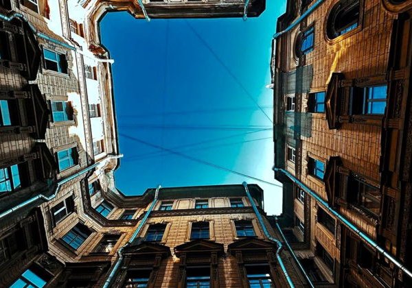 Питерское комбо: подъем на крышу + променад по дворам-колодцам и парадным - фото 2
