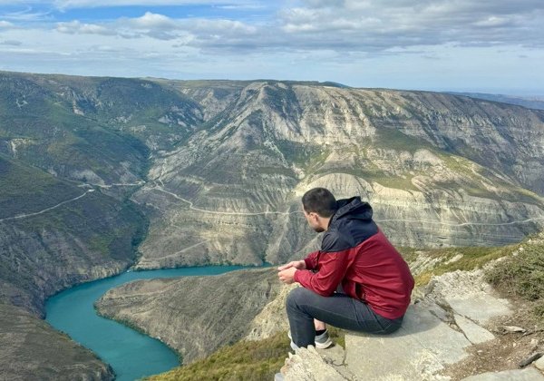Сулакский каньон, Бархан Сарыкум и пещера Нохъо