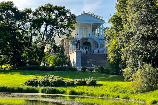 Фото - экскурсия: Царское Село без забот: Екатерининский дворец, парковая зона и собор