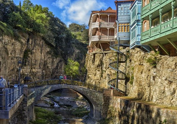Грузинский поцелуй – самые яркие экскурсии от столицы к морю - фото 2