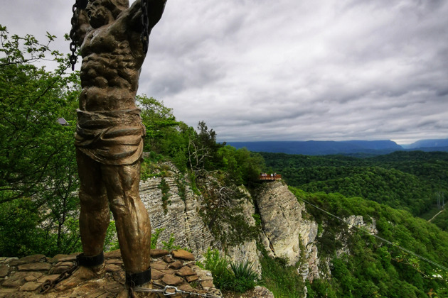 Тайны Прометея: прогулка к Орлиным скалам в Сочи