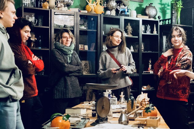 Фото экскурсии - Прогулка по ретроскладам Петербурга от антикварных сокровищ до террасы с панорамным видом - 9