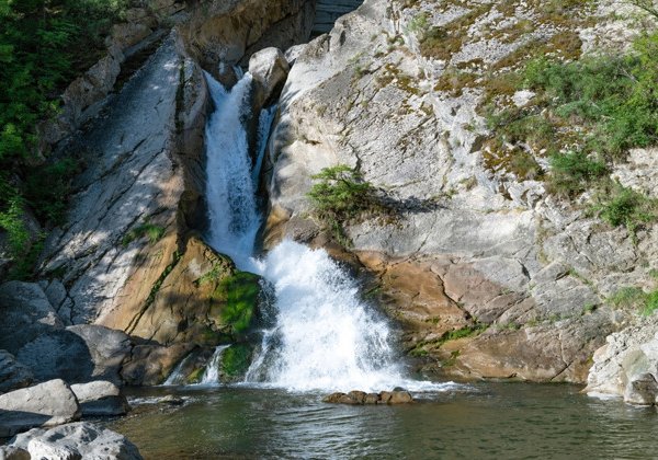 Южный Дагестан: водопад Хучни, экраноплан «Лунь» и мастер-класс 