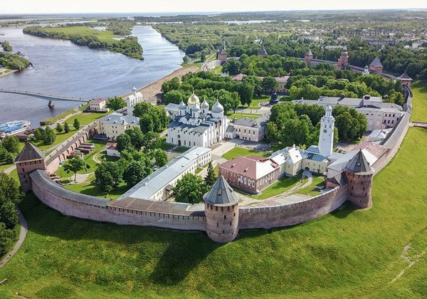 Обзорная экскурсия по Кремлю