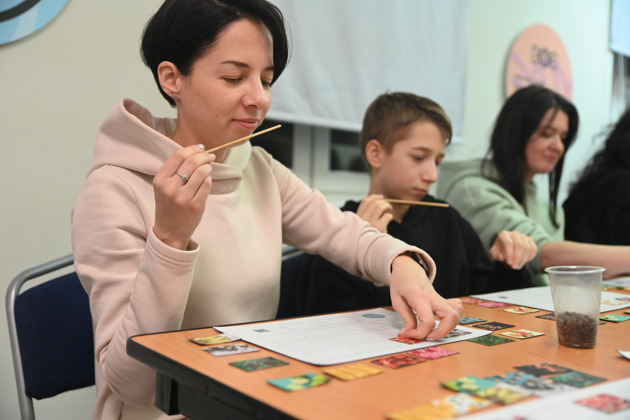 Фото - экскурсия: Создай свой парфюм на мастер-классе и отправься на увлекательную экскурсию