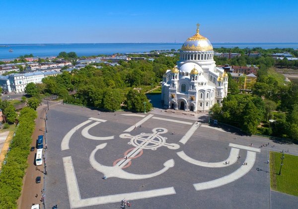 Кронштадт - город первых