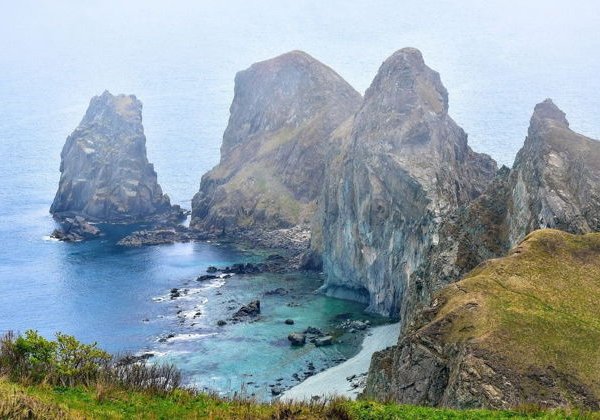 Северное Приморье: Бухта Дубовая, Мыс 4-х скал, Мыс и маяк Балюзек - фото 1