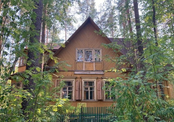Комарово (Лесная сторона). От старинных дач до "будки" Ахматовой. - фото 3