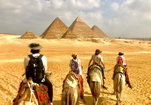 Из Шарм-эль-Шейха в Каир – город чудес на комфортабельном микроавтобусе 