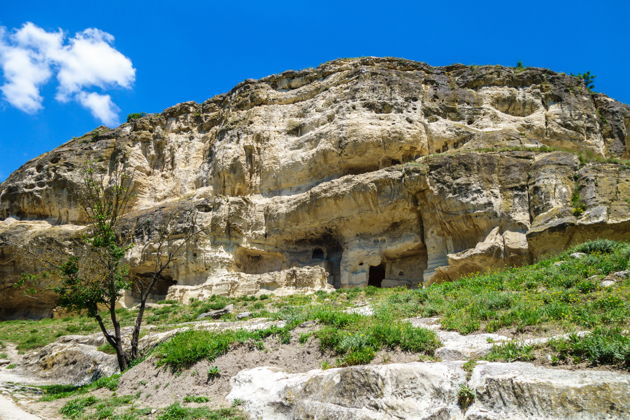 Бахчисарай — столица крымского ханства, Бисерный храм, Чуфут Кале-1