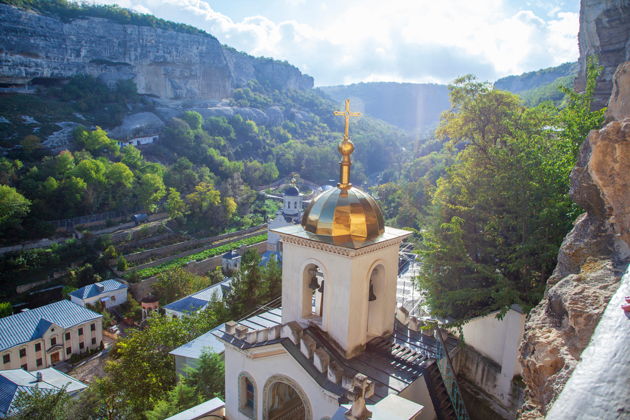 Бахчисарай — столица крымского ханства, Бисерный храм, Чуфут Кале-3