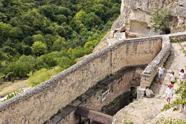 Фото - экскурсия: Бахчисарай — столица крымского ханства, монастырь, Чуфут Кале