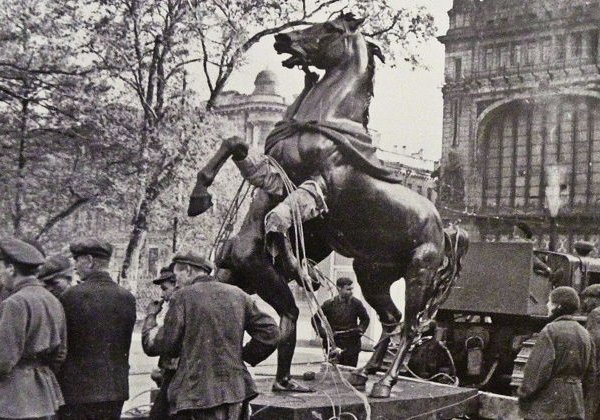 Силуэты Блокады Ленинграда - фото 3