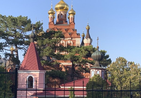 Топловский монастырь и Храм Святого Луки Крымского