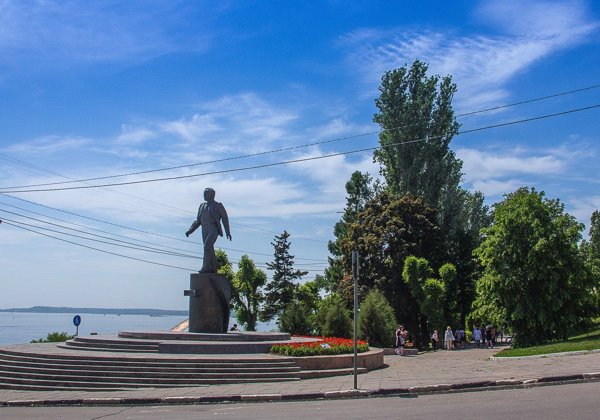 Саратов: по местам первого космонавта
