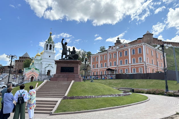 Фото экскурсии - Индивидуальная обзорная экскурсия по городу на минивэне до 7 человек - 1