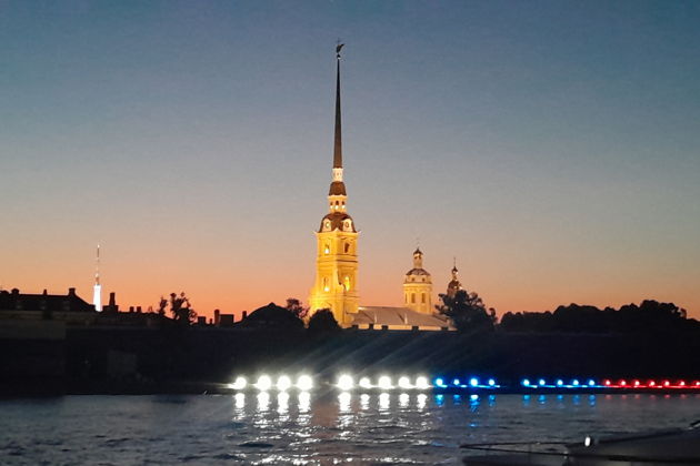 Большая обзорная индивидуальная экскурсия по Петербургу на автомобиле - фото 2