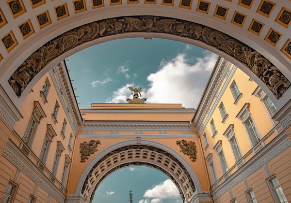 Большая обзорная индивидуальная экскурсия по Петербургу на автомобиле