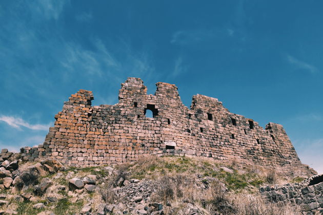 Секреты Винного замка, армянского алфавита и храма на краю обрыва-2